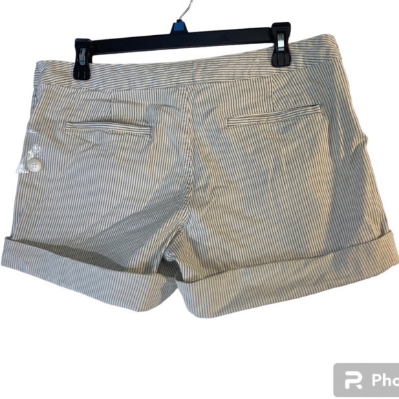 GAP Cuffed Size‎ 10 New Shorts - Picture 2 of 3